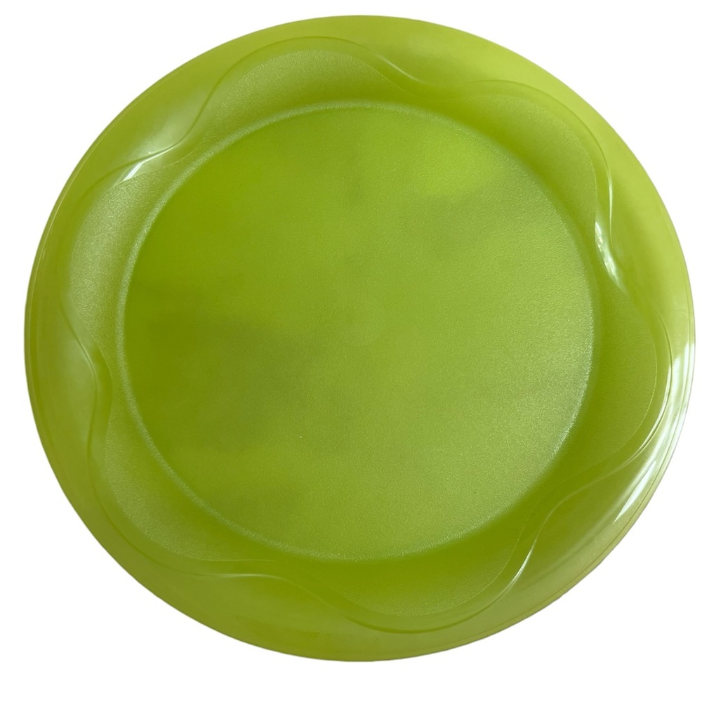 Tupperware plates set of 6